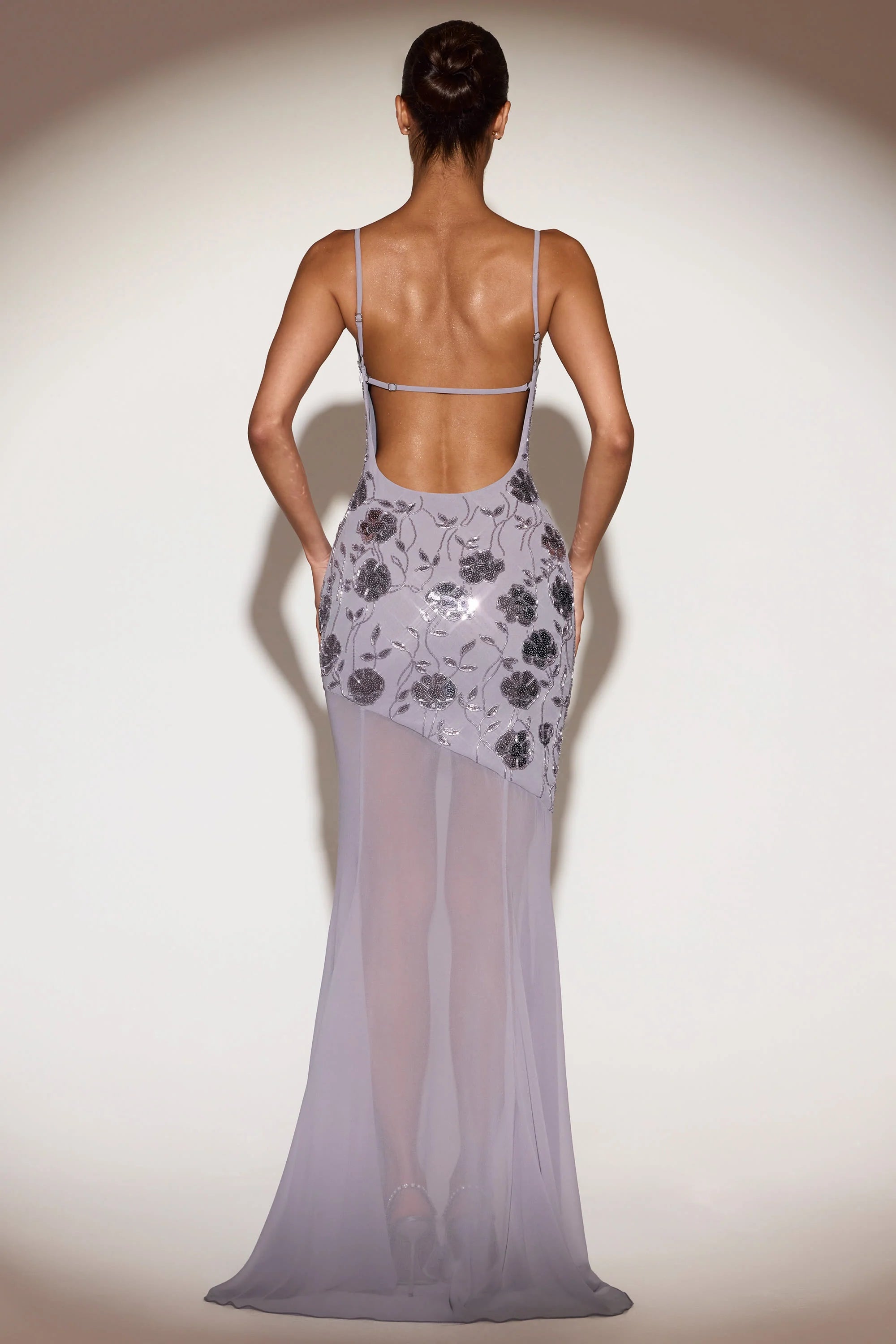 Embellished Sweetheart-Neck Backless Gown in Lilac