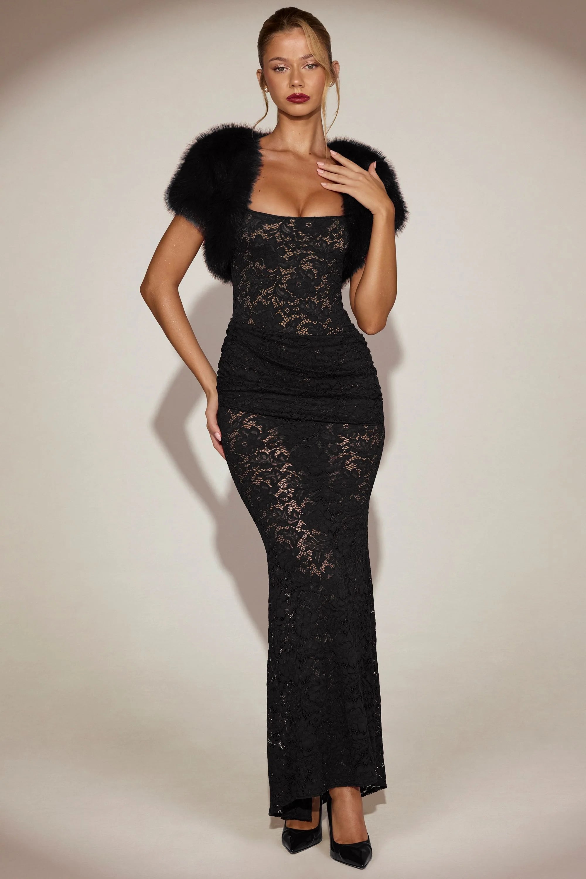 Faux-Fur Short Sleeve Bolero in Black